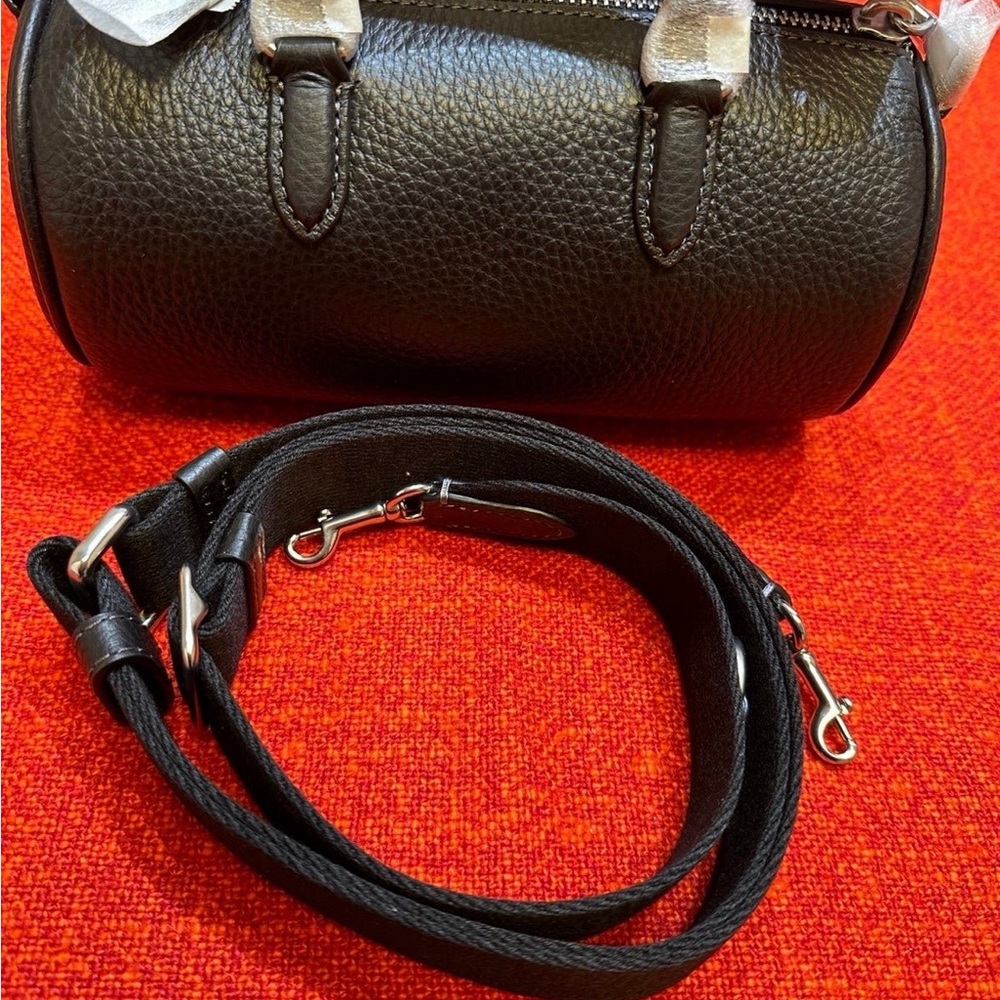 ❤️❤️❤️Coach mini Lacey crossbody/handbag+mini tassel charm❤️❤️❤️ - Picture 12 of 14